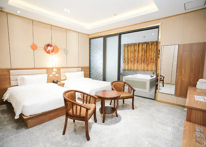 Home Me Hotel